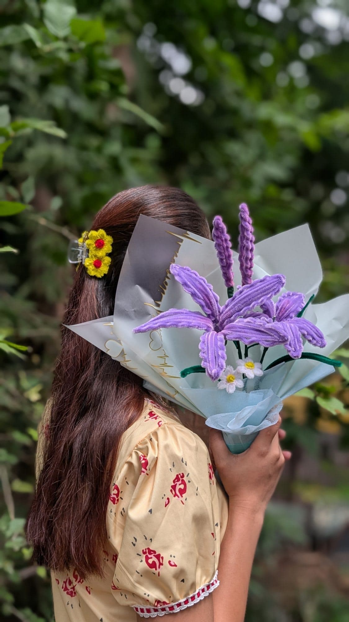 Forever Lilylove with Claw Clip